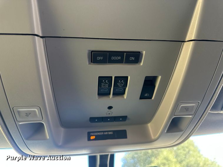 image for item OC9495 2015 GMC  Sierra 1500 Denali  Crew Cab pickup truck