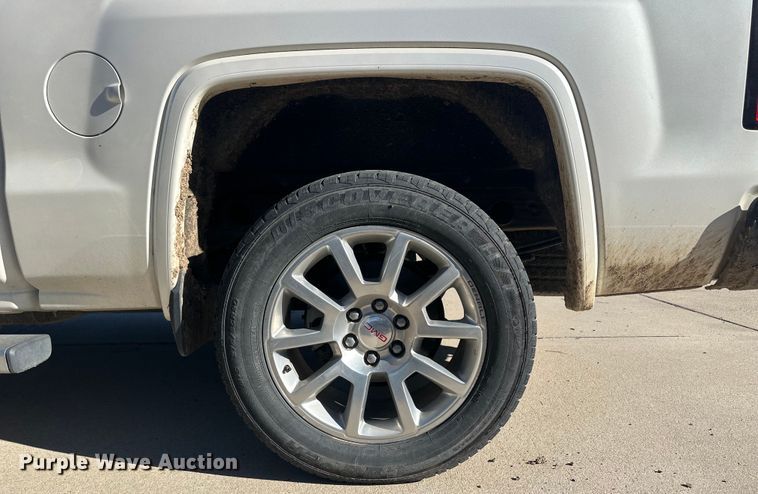 image for item OC9495 2015 GMC  Sierra 1500 Denali  Crew Cab pickup truck