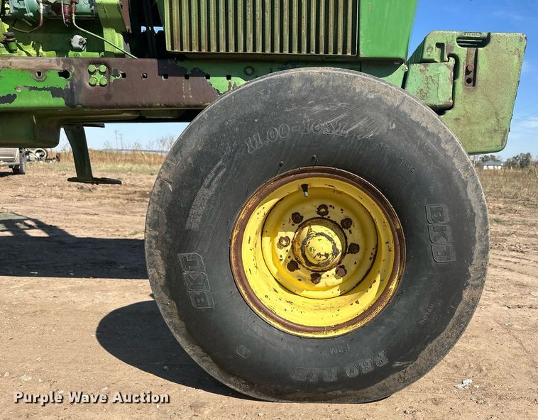 image for item OC9523 1977 John Deere 4630  tractor