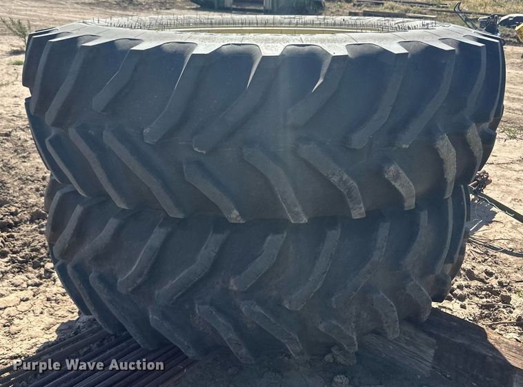 image for item OC9523 1977 John Deere 4630  tractor