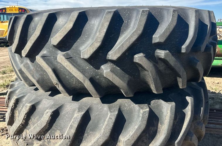 image for item OC9523 1977 John Deere 4630  tractor