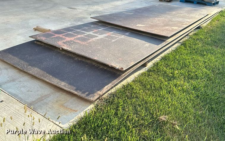 image for item OF9022 (3) steel road plates