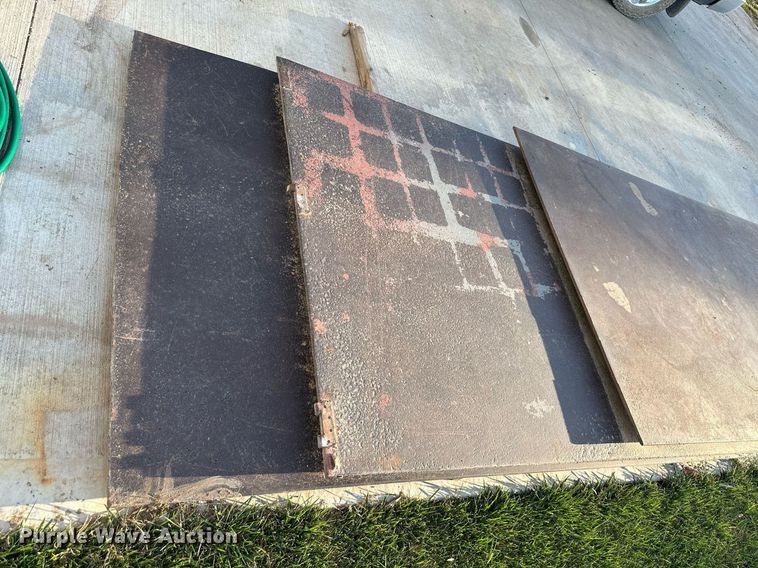 image for item OF9022 (3) steel road plates