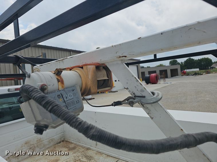 image for item OG9328 2016 Ford F250  Super Duty SuperCab utility bed pickup truck