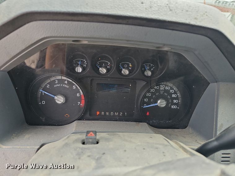 image for item OG9328 2016 Ford F250  Super Duty SuperCab utility bed pickup truck