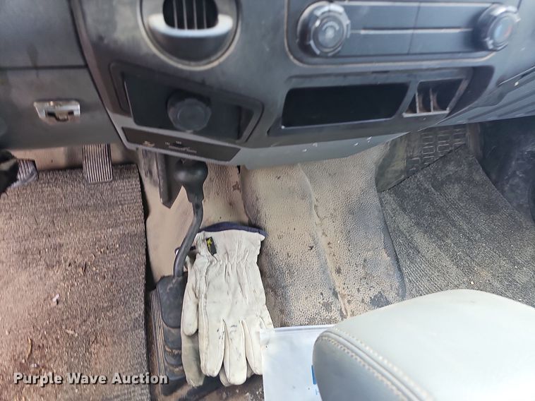 image for item OG9328 2016 Ford F250  Super Duty SuperCab utility bed pickup truck