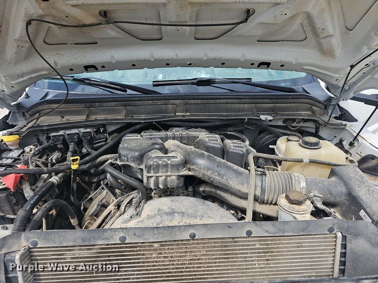 image for item OG9328 2016 Ford F250  Super Duty SuperCab utility bed pickup truck