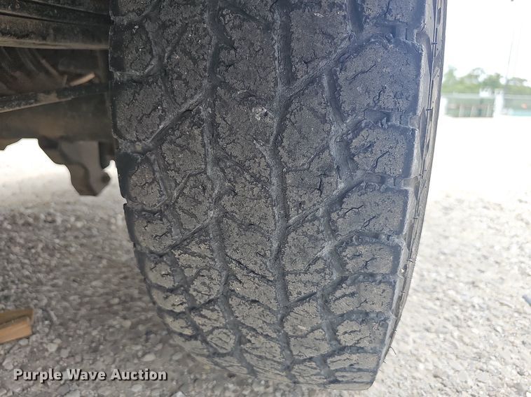 image for item OG9328 2016 Ford F250  Super Duty SuperCab utility bed pickup truck