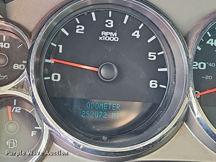 image for item OG9404 2013 GMC Sierra 2500HD  pickup truck