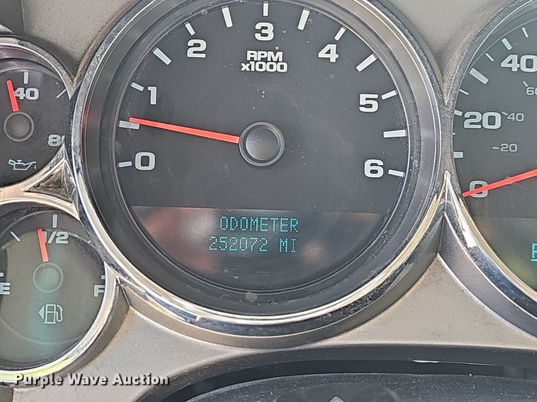 image for item OG9404 2013 GMC Sierra 2500HD  pickup truck