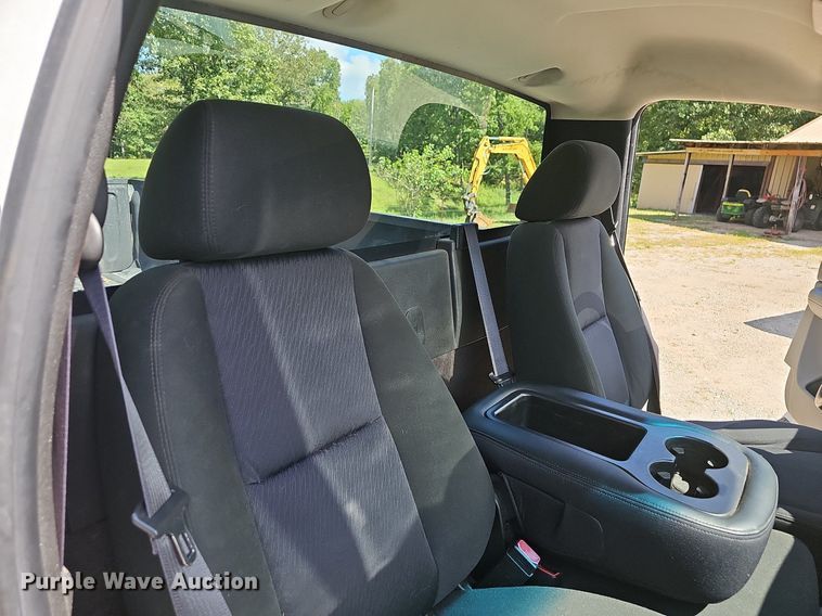 image for item OG9404 2013 GMC Sierra 2500HD  pickup truck