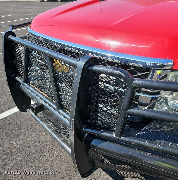 image for item OG9415 2014 Chevrolet 2500HD  Crew Cab flatbed pickup truck