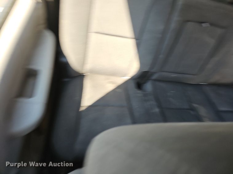 image for item OG9415 2014 Chevrolet 2500HD  Crew Cab flatbed pickup truck