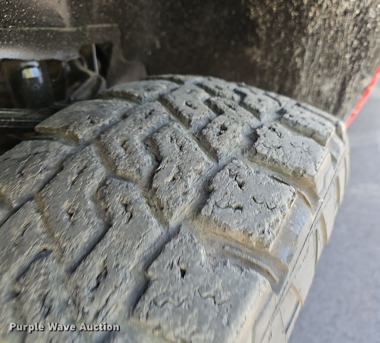 image for item OG9415 2014 Chevrolet 2500HD  Crew Cab flatbed pickup truck