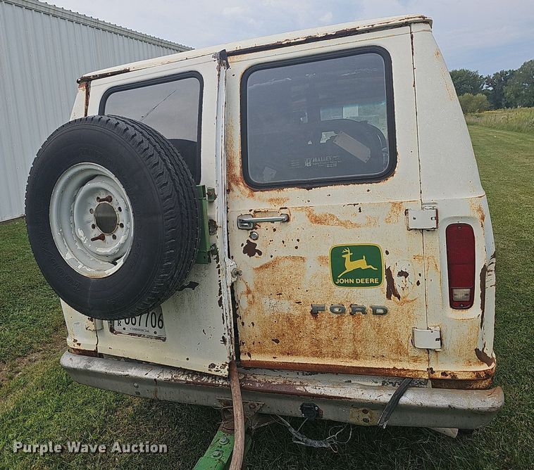 image for item OG9418 1977 Ford  van