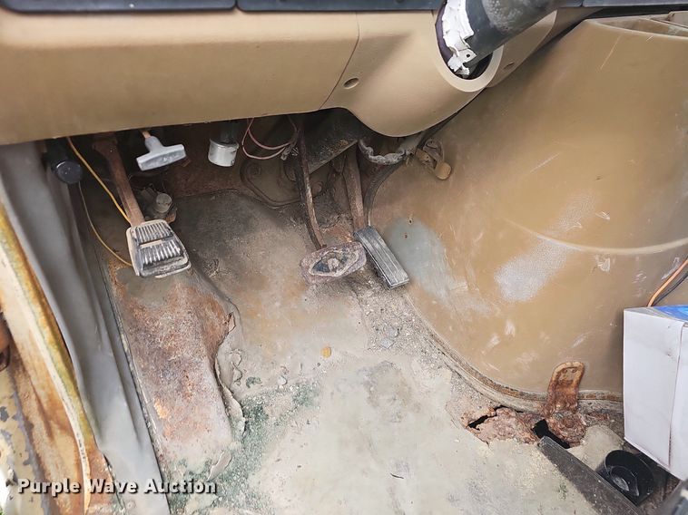 image for item OG9418 1977 Ford  van