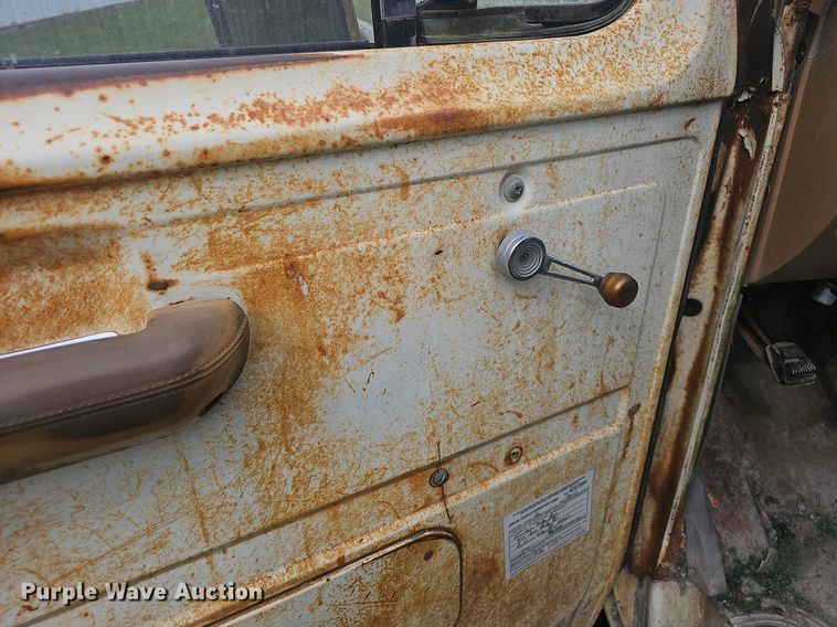 image for item OG9418 1977 Ford  van