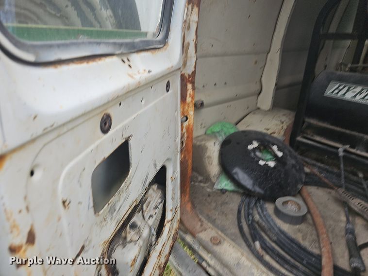 image for item OG9418 1977 Ford  van