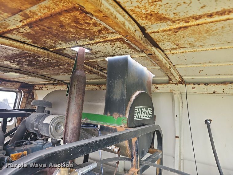 image for item OG9418 1977 Ford  van