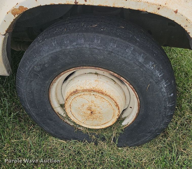 image for item OG9418 1977 Ford  van