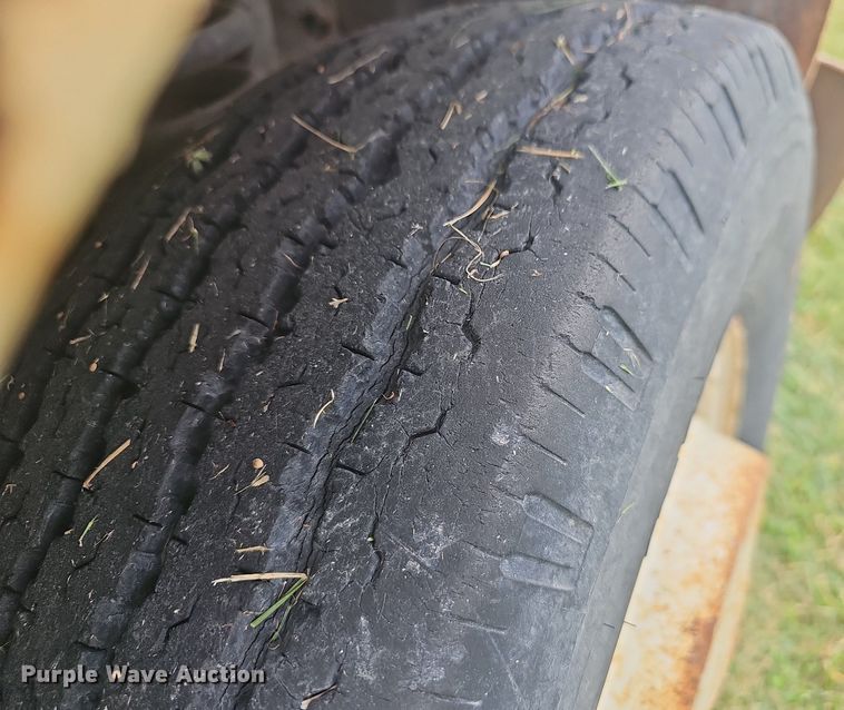 image for item OG9418 1977 Ford  van