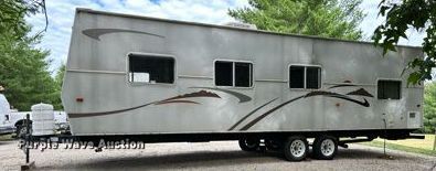 image for item OK9666 2006 Monaco Coach Holiday Rambler  camper