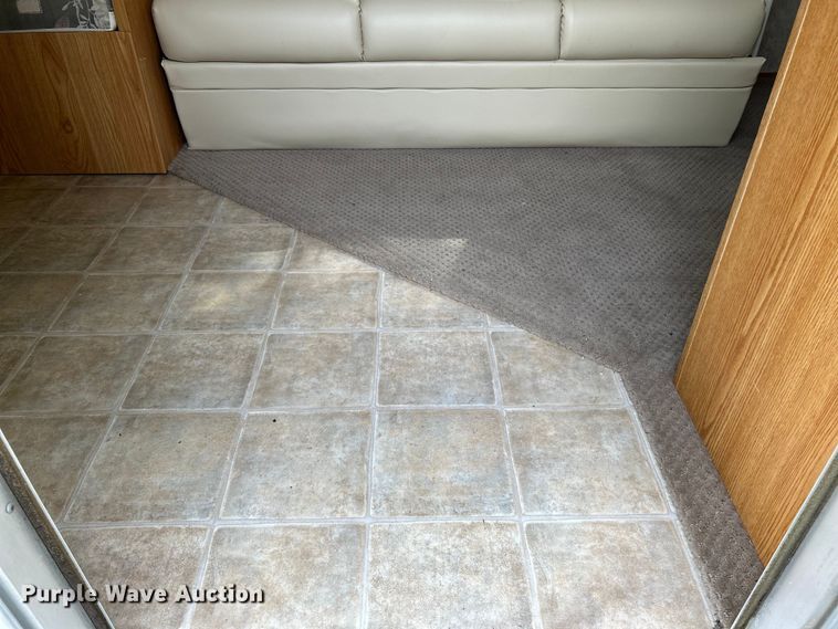 image for item OK9666 2006 Monaco Coach Holiday Rambler  camper