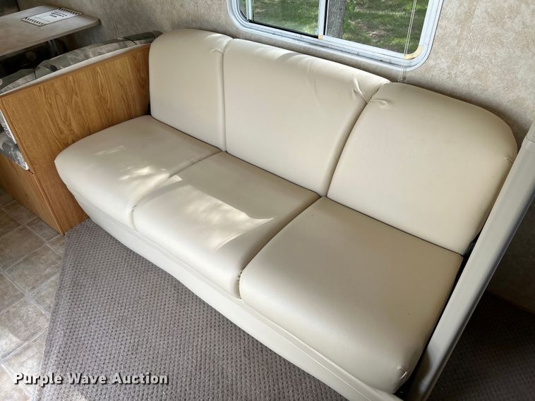 image for item OK9666 2006 Monaco Coach Holiday Rambler  camper