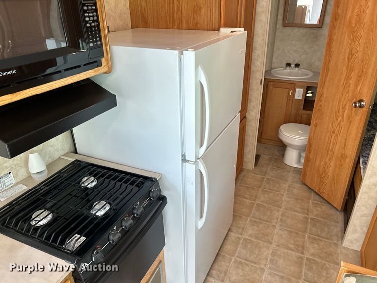 image for item OK9666 2006 Monaco Coach Holiday Rambler  camper