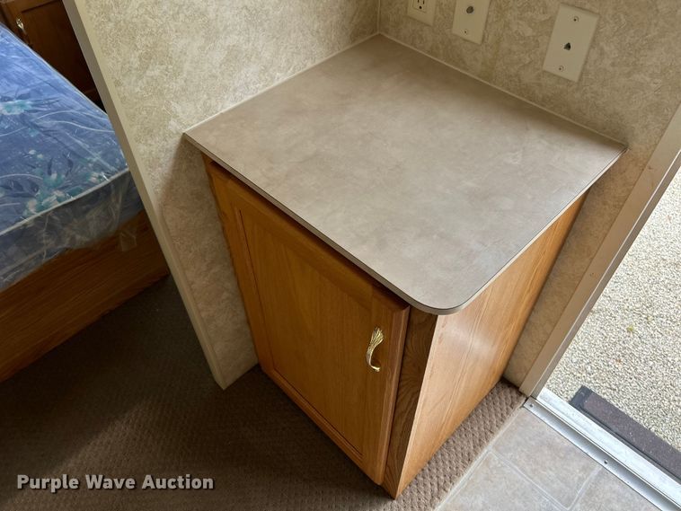 image for item OK9666 2006 Monaco Coach Holiday Rambler  camper