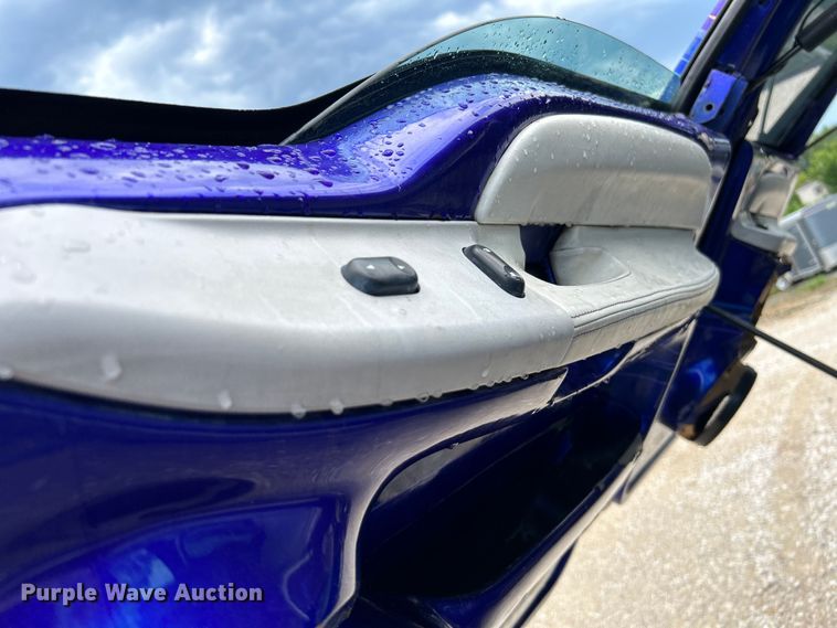 image for item OK9758 2004 Ford Excursion  SUV