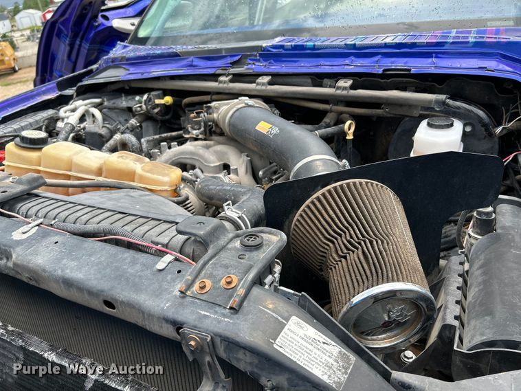 image for item OK9758 2004 Ford Excursion  SUV