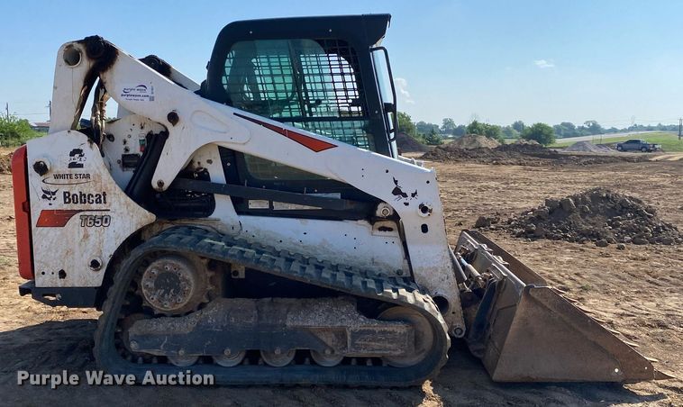 image for item DI7827 2017 Bobcat T650  tracked skid steer loader