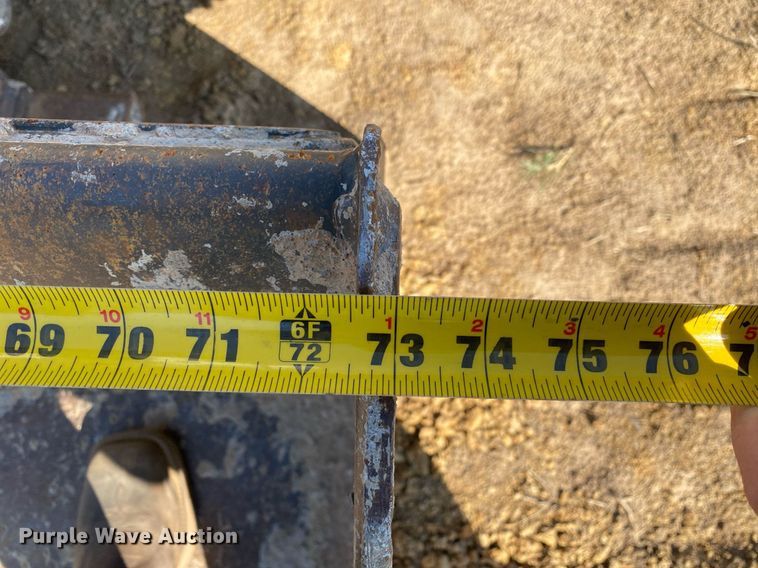 image for item DI7827 2017 Bobcat T650  tracked skid steer loader