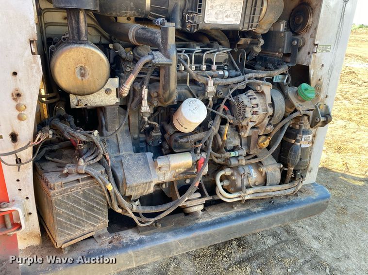 image for item DI7827 2017 Bobcat T650  tracked skid steer loader