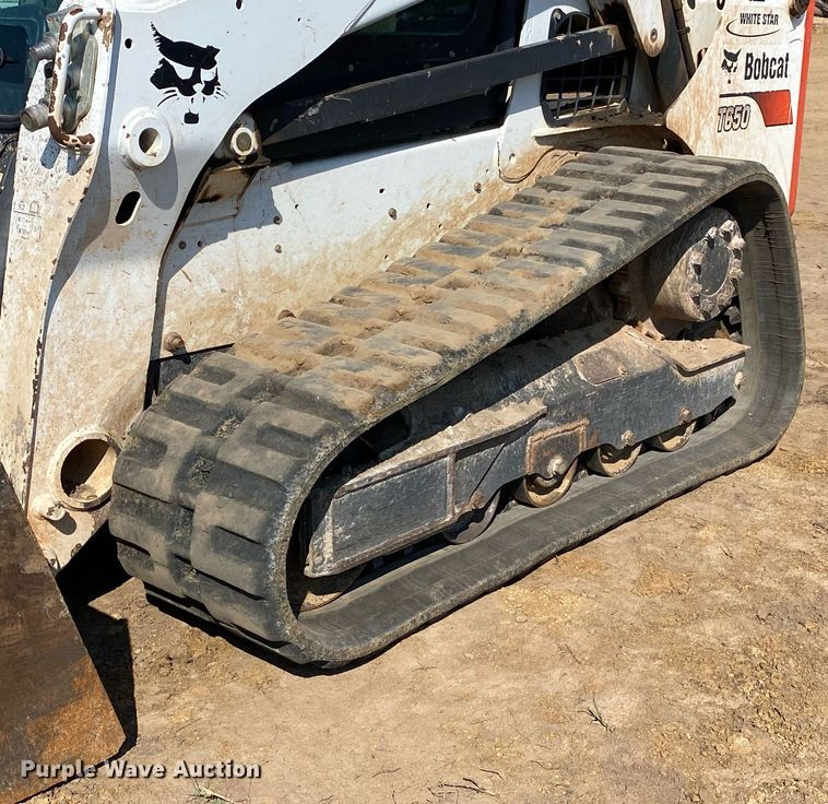 image for item DI7827 2017 Bobcat T650  tracked skid steer loader
