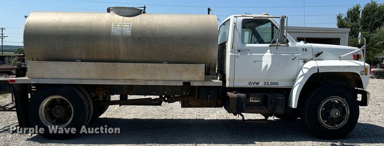 image for item DJ6308 1988 Ford F700  tank truck