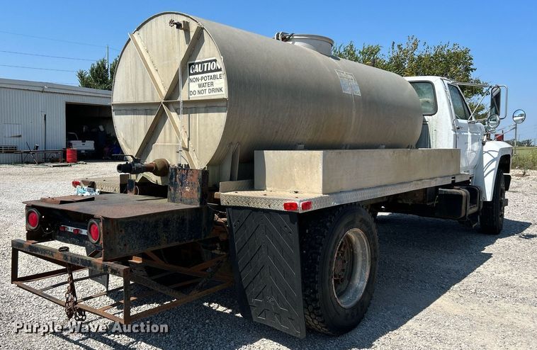 image for item DJ6308 1988 Ford F700  tank truck