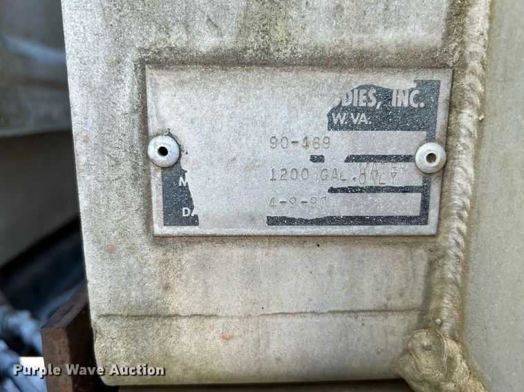 image for item DJ6308 1988 Ford F700  tank truck