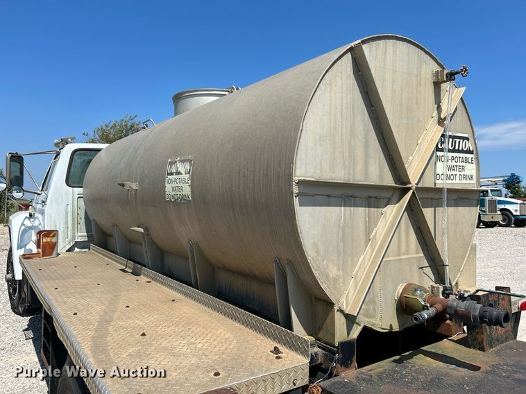 image for item DJ6308 1988 Ford F700  tank truck