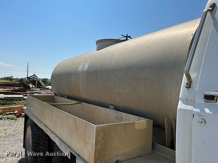 image for item DJ6308 1988 Ford F700  tank truck