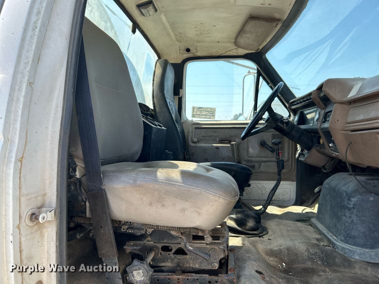 image for item DJ6308 1988 Ford F700  tank truck