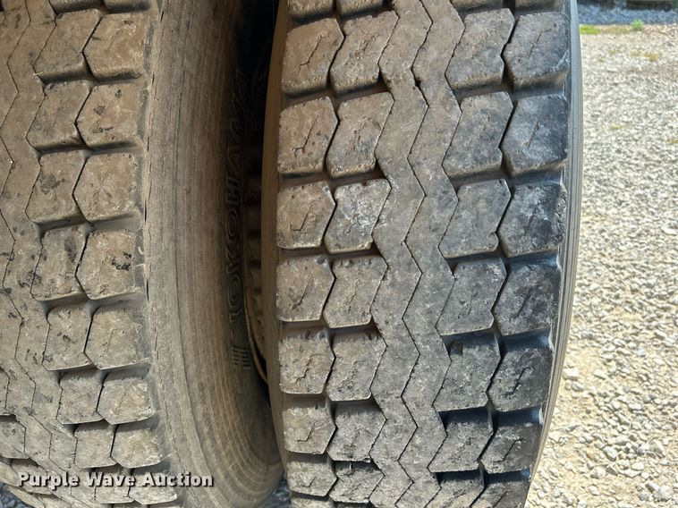 image for item DJ6308 1988 Ford F700  tank truck