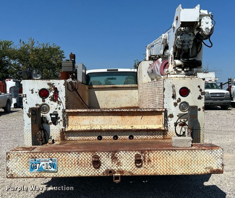 image for item DJ6310 1999 Ford F550 Super Duty  utility / service truck