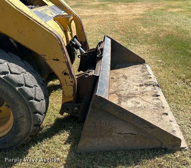 image for item DJ6314 2006 Caterpillar 252B  skid steer loader