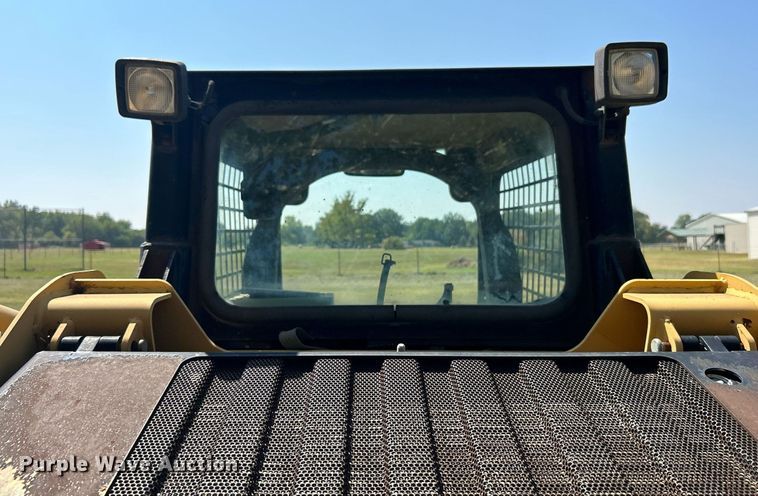 image for item DJ6314 2006 Caterpillar 252B  skid steer loader