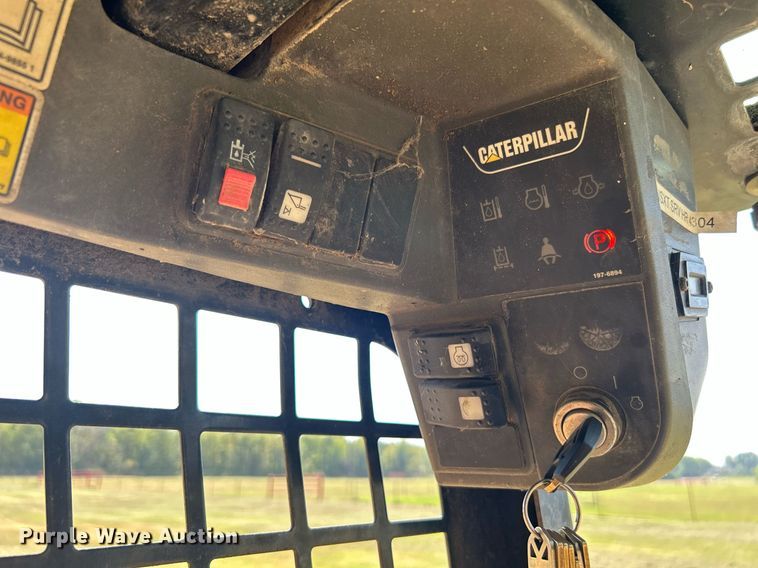 image for item DJ6314 2006 Caterpillar 252B  skid steer loader