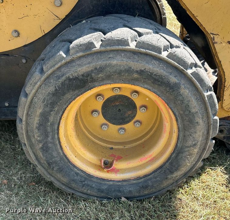 image for item DJ6314 2006 Caterpillar 252B  skid steer loader