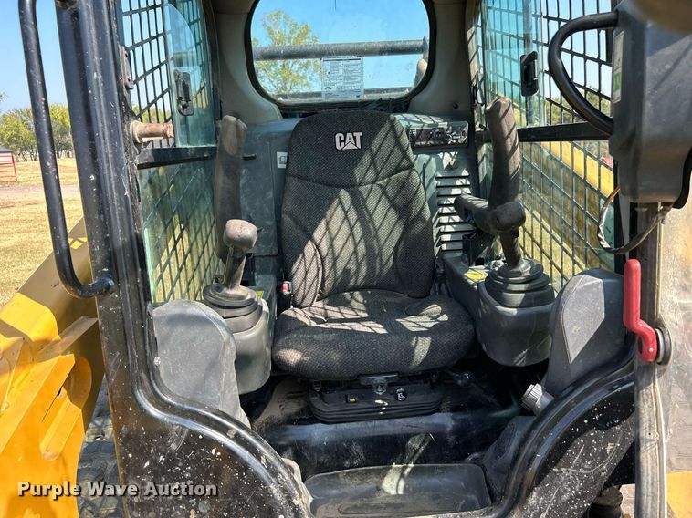 image for item DJ6318 2015 Caterpillar 299D  tracked skid steer loader