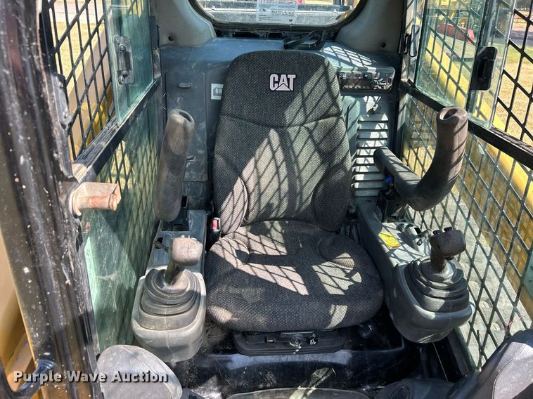 image for item DJ6318 2015 Caterpillar 299D  tracked skid steer loader